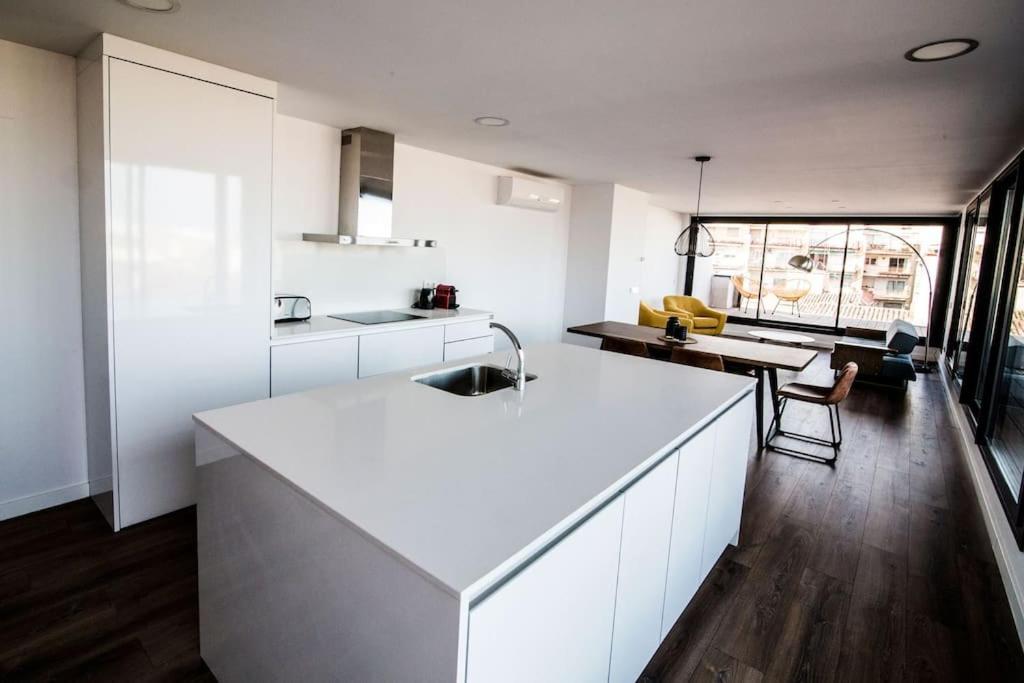 Atico Con Terraza En El Centro De Reus Apartment ภายนอก รูปภาพ