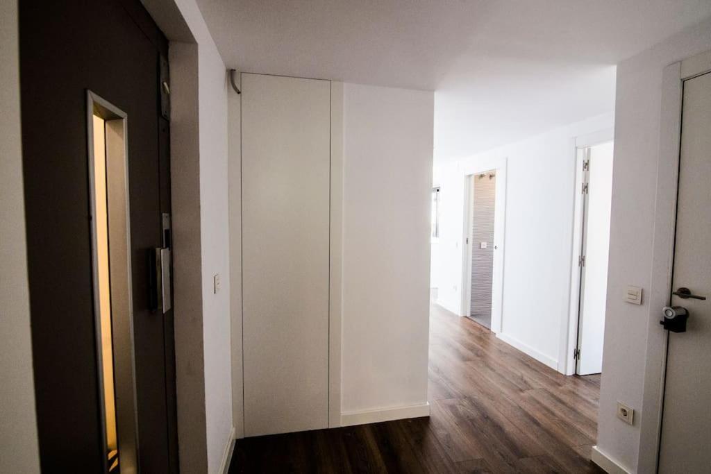 Atico Con Terraza En El Centro De Reus Apartment ภายนอก รูปภาพ